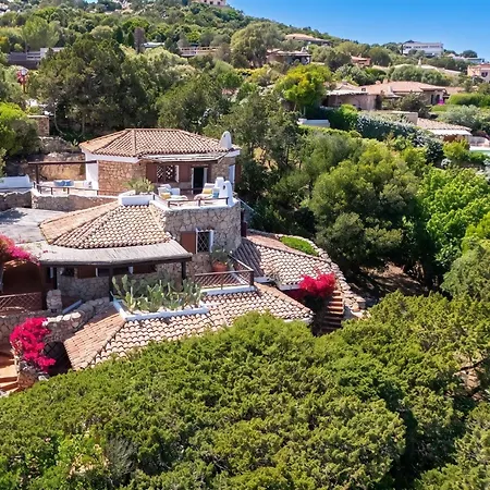 Clicksardegna In Front Of Harbour Marina - Luxury Living A Villa