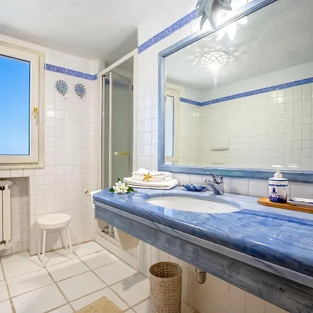 Clicksardegna In Front Of Harbour Marina - Luxury Living A